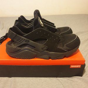 Used Men's Nike Huarache Black Size 10.5 US